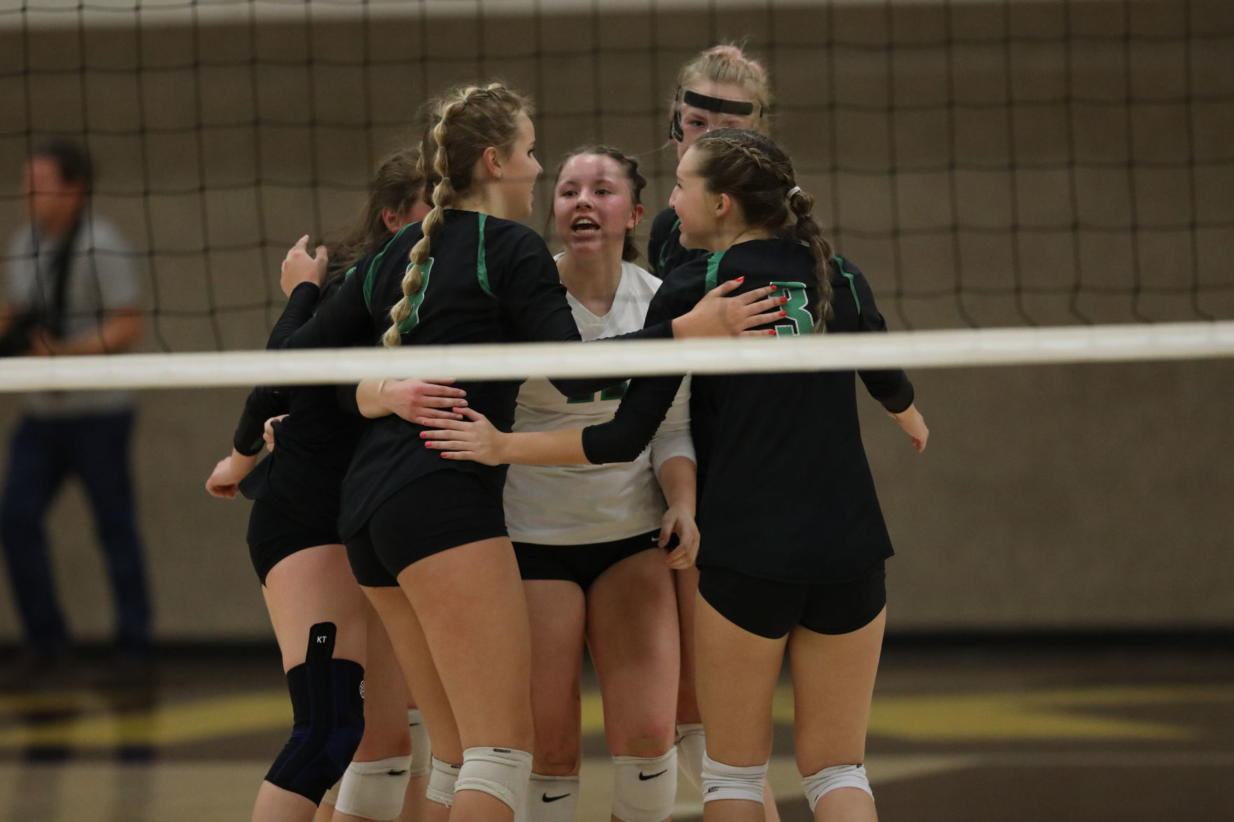 Sweet Home vs. Valley Catholic Volleyball Championship